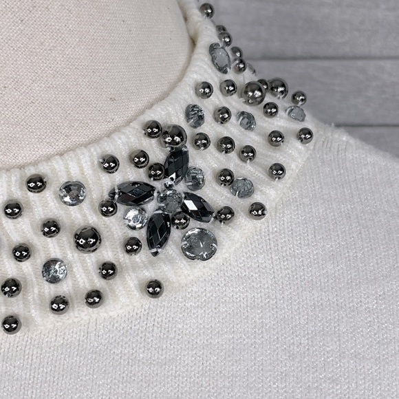 Mock Neck Sweater (no tags) w Embellished Gem Neckline Cream-Medium - Picture 3 of 4